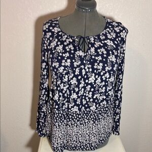 Old Navy Floral Navy and White Women's Peasant Top